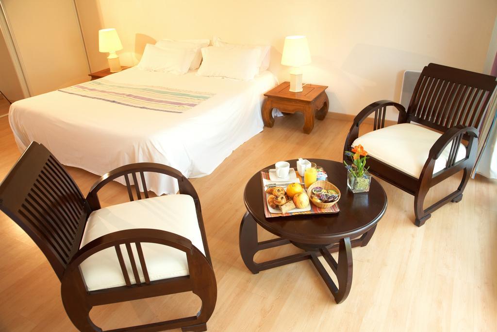 Hotel Kerloc'H Gwen Quimper コンブリ エクステリア 写真