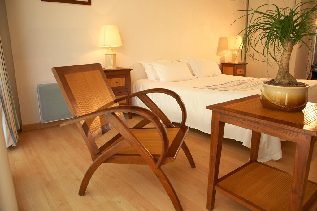 Hotel Kerloc'H Gwen Quimper コンブリ エクステリア 写真