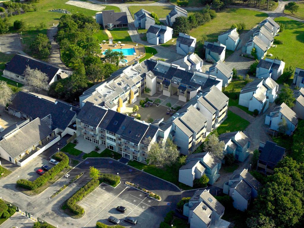 Hotel Kerloc'H Gwen Quimper コンブリ エクステリア 写真