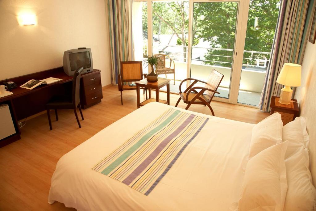 Hotel Kerloc'H Gwen Quimper コンブリ 部屋 写真